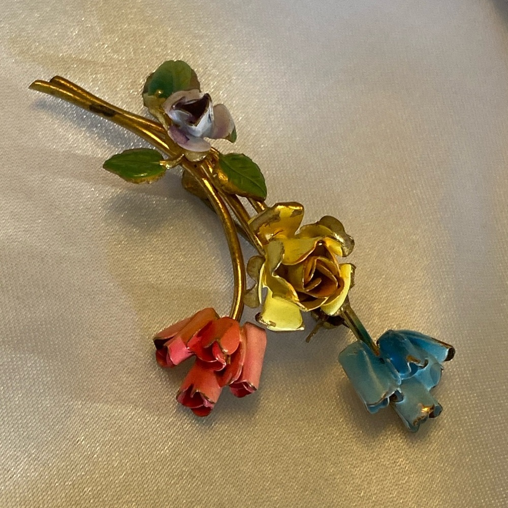 ✨Vintage 1940’s AZUB Austria Brooch